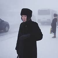 Как одеваются в Якутии зимой на самом деле: опыт местных жителей при −40 и главные ошибки туристов