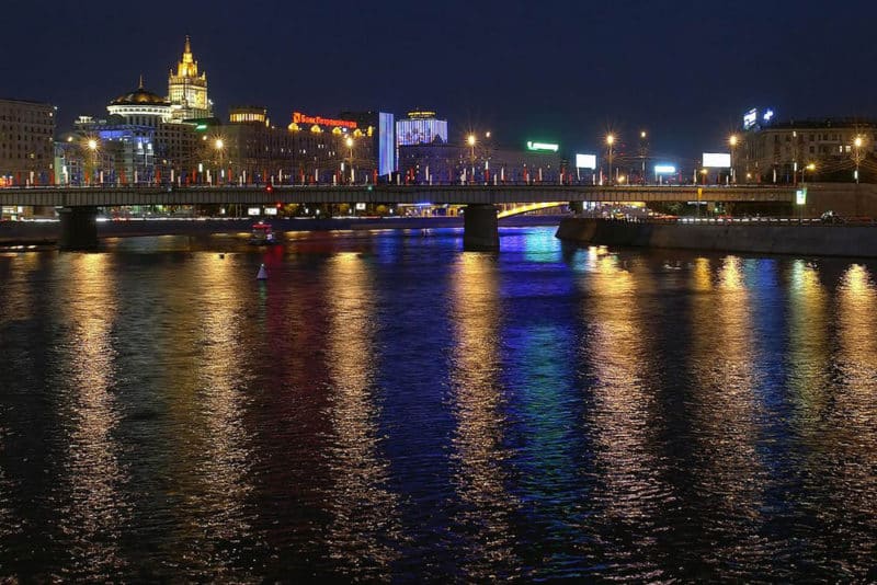 Вид на ночную Москву Вид на ночную Москву